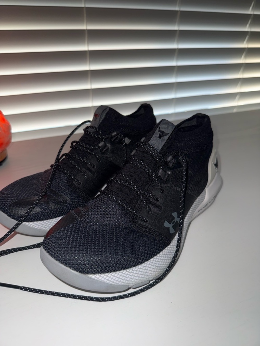 Under Armour Project Rock 2 Black & White Hovr Trainer- Size 8